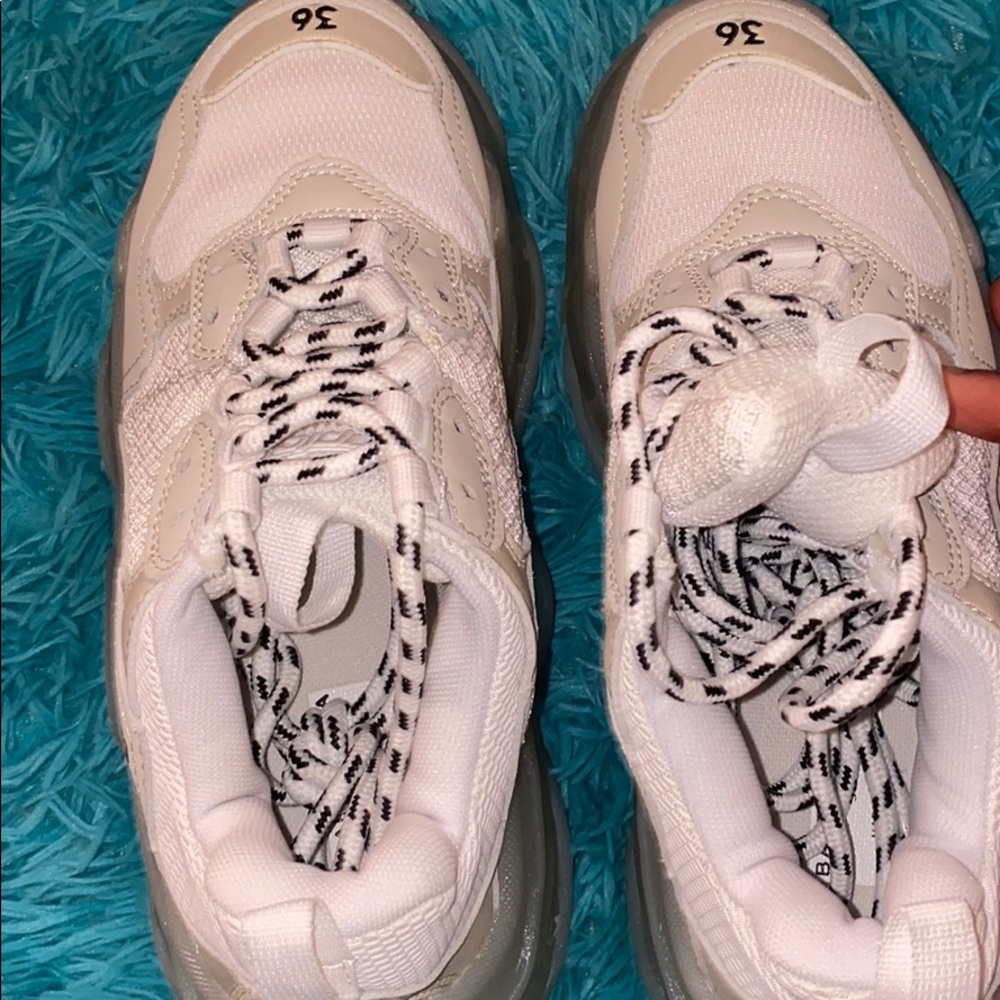 Triple S balenciagas